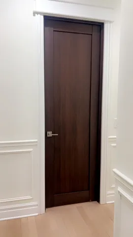 $1,299,900 | 515 East Oakwood Boulevard, Chicago, IL 60653