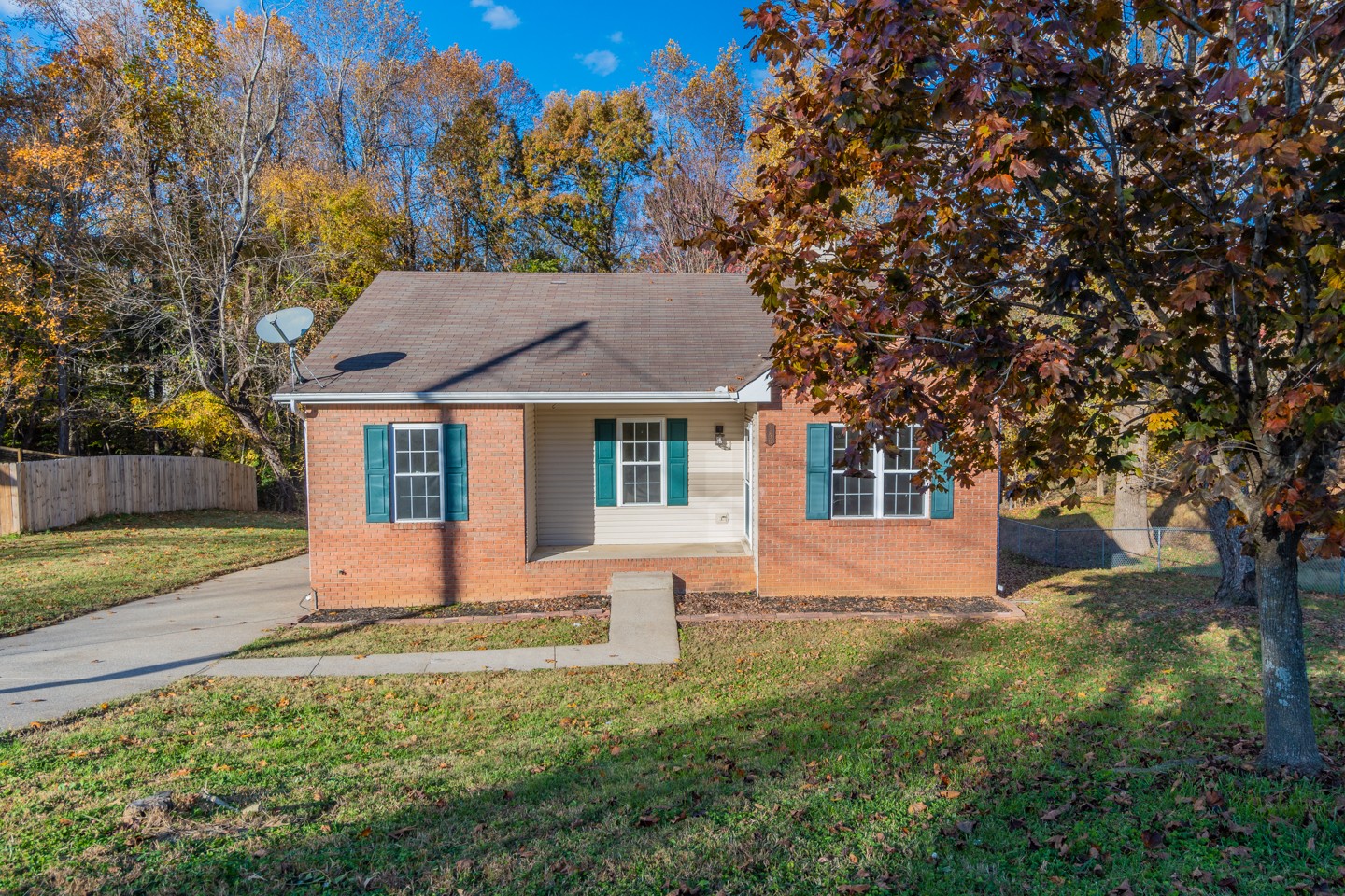 425 McMurry Road Clarksville, TN 37042 - Photo 1 of 16 Gallery Image 1