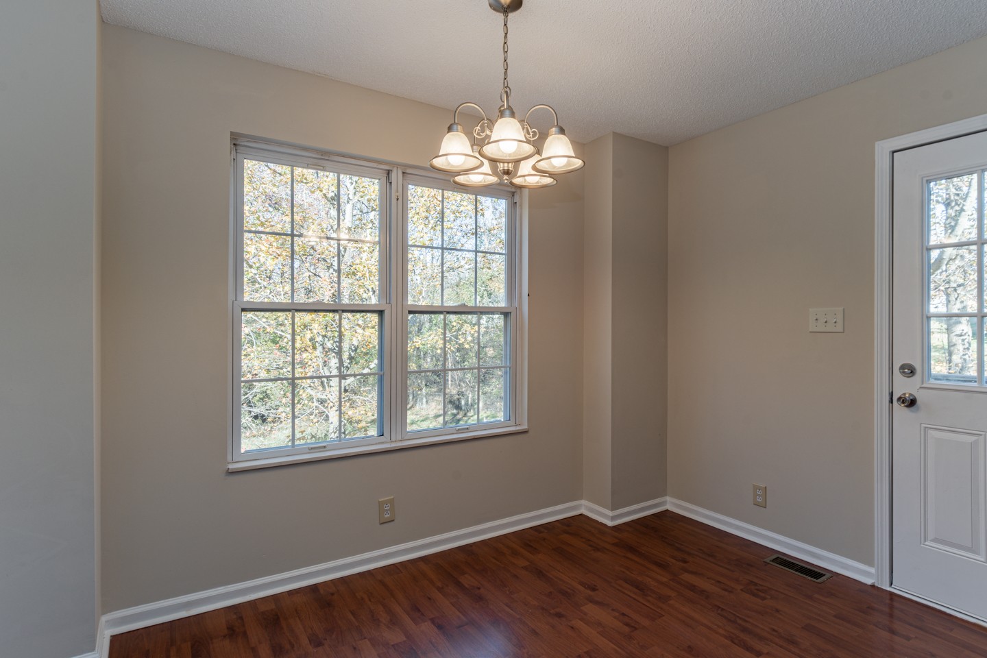 425 McMurry Road Clarksville, TN 37042 - Photo 11 of 16 Gallery Image 11
