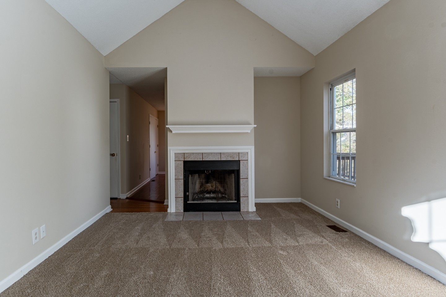 425 McMurry Road Clarksville, TN 37042 - Photo 3 of 16 Gallery Image 3