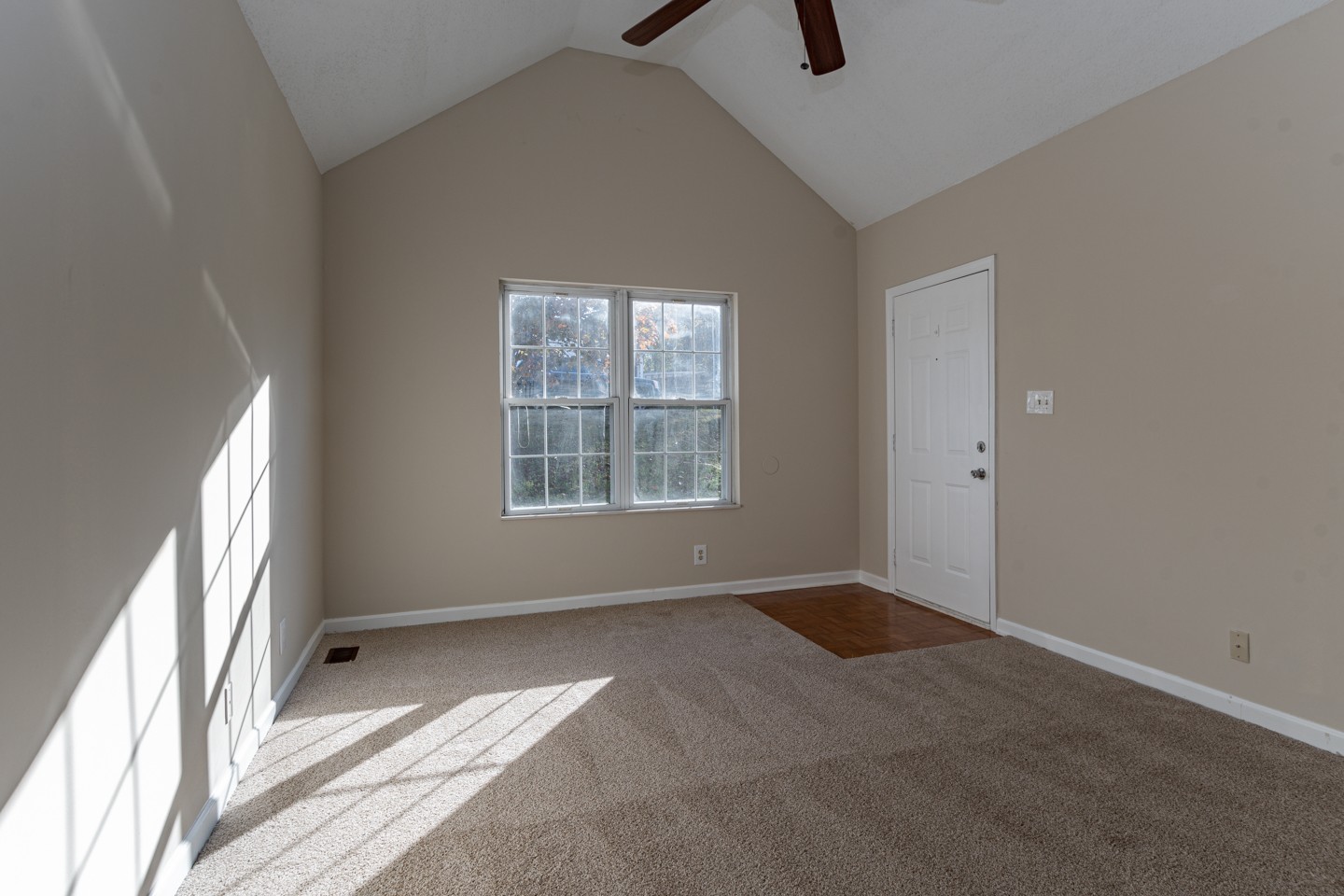 425 McMurry Road Clarksville, TN 37042 - Photo 7 of 16 Gallery Image 7