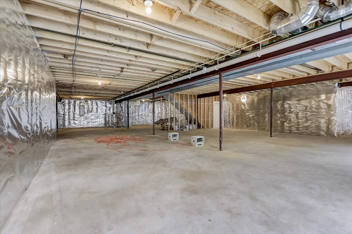 39-w553 Carl Sandburg Road St. Charles, IL 60175 - Photo 44 of 49 a view of the room with wooden ceiling