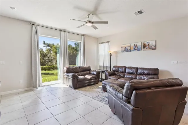 $390,000 | 1809 Holden Ridge Ln., Minneola, FL 34715