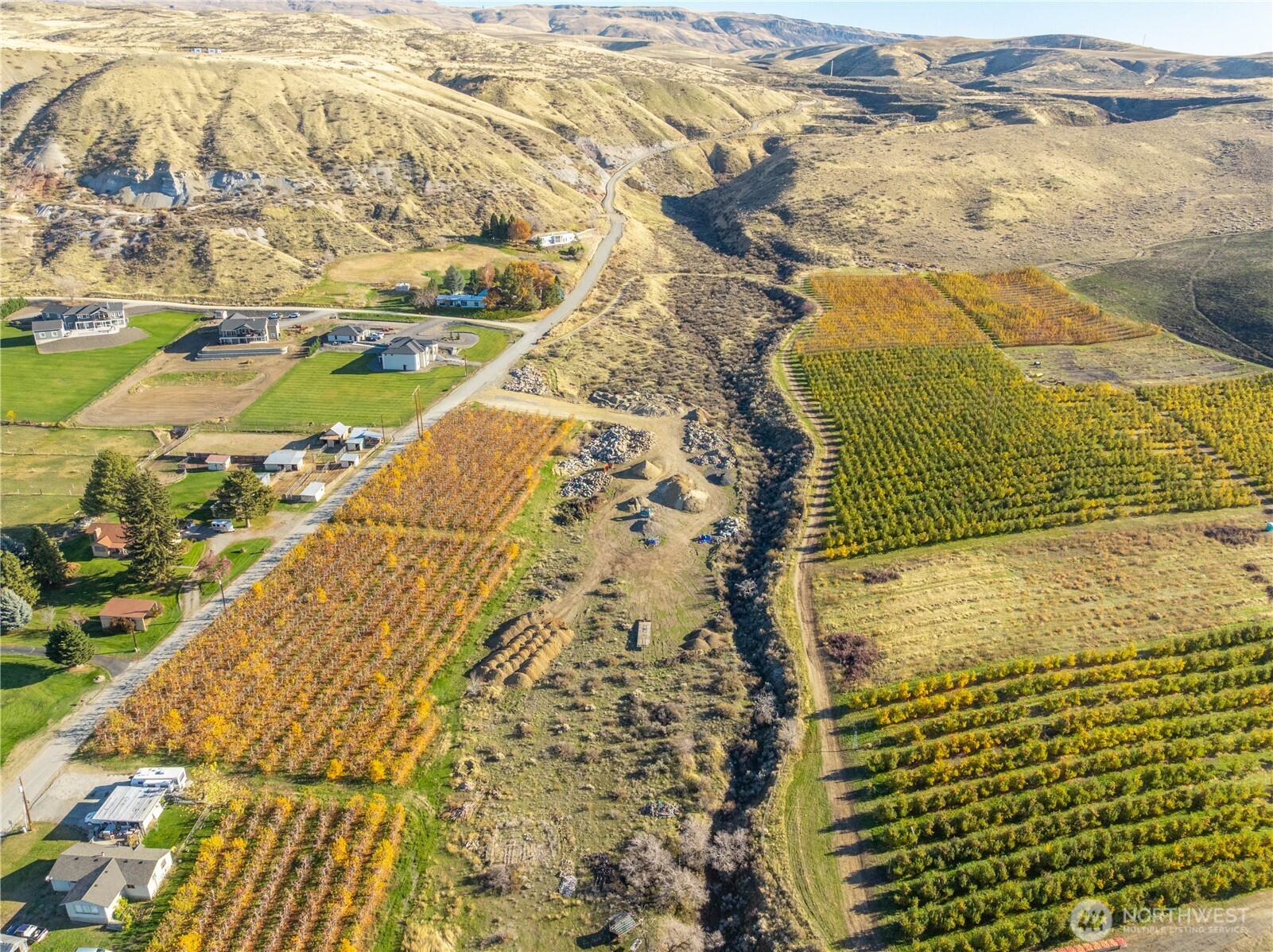 20 Blue Grade Road East Wenatchee, WA 98802 - Photo 4 of 8
