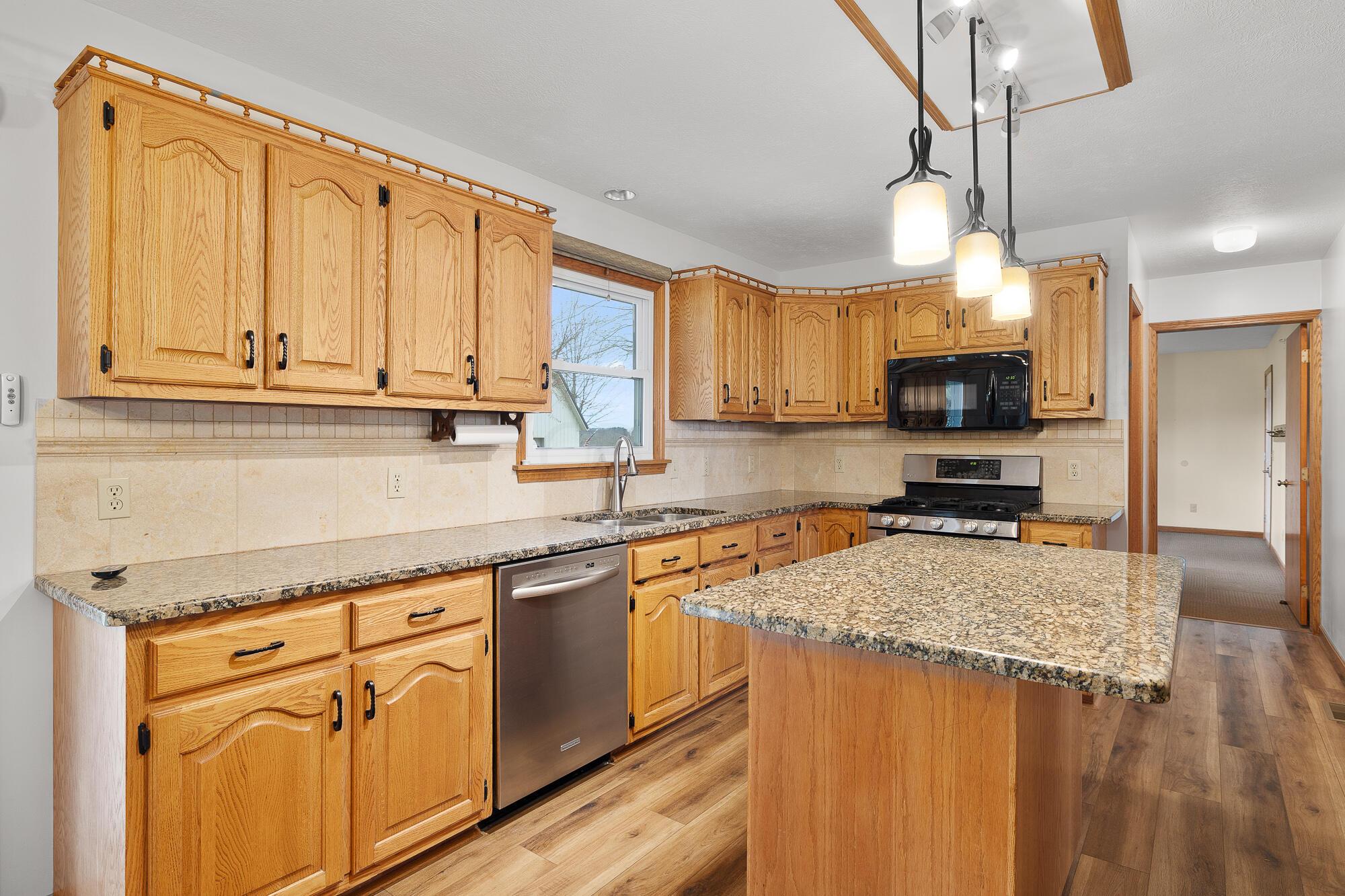 465 Smith Road Bellville, OH 44813 - Photo 11 of 54 int-kit-4