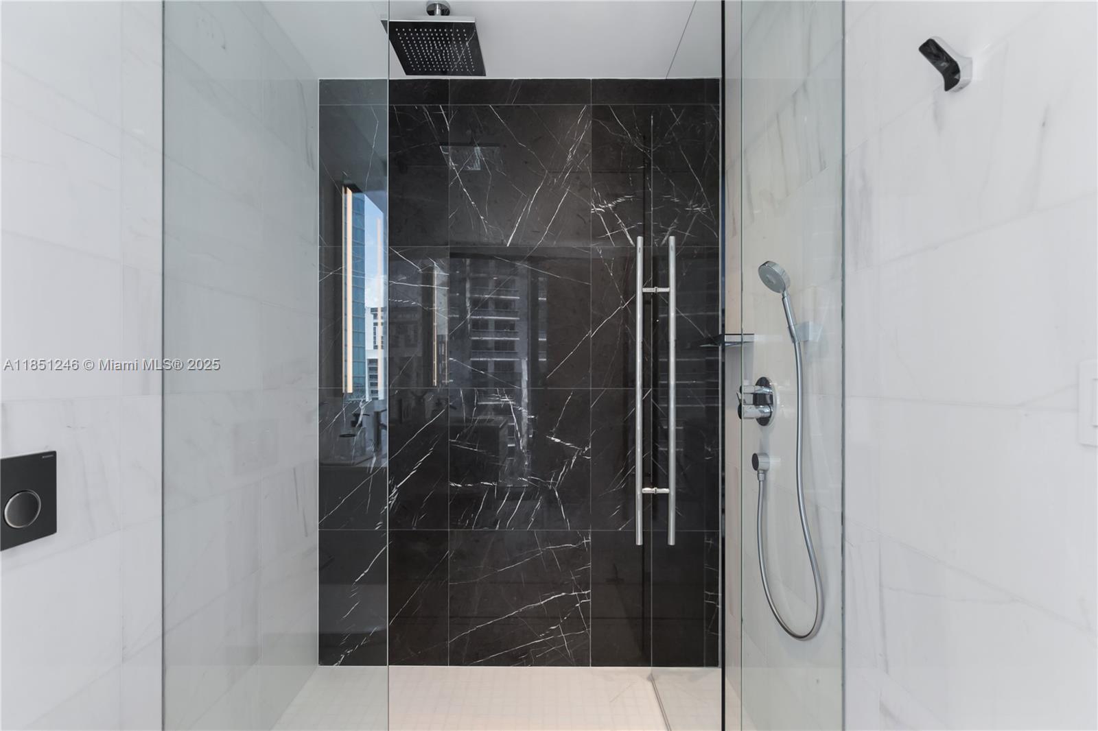 300 Biscayne Blvd Way, Unit 2504C Miami, FL 33131 - Photo 20 of 70