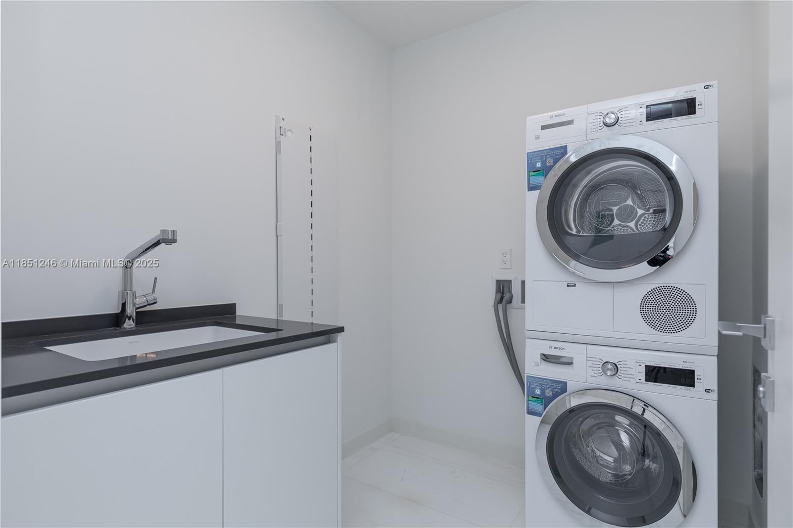 300 Biscayne Blvd Way, Unit 2504C Miami, FL 33131 - Photo 21 of 70