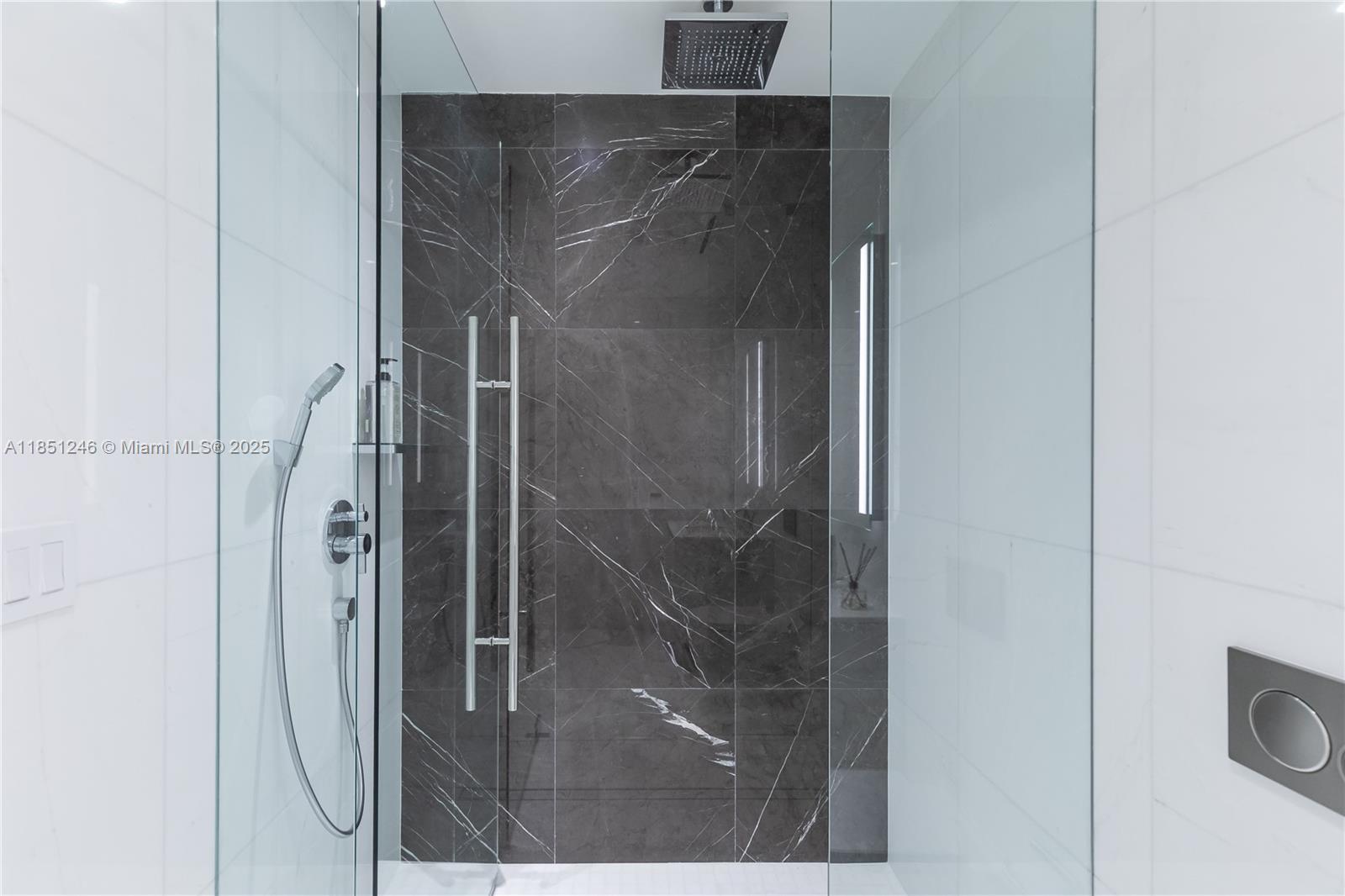 300 Biscayne Blvd Way, Unit 2504C Miami, FL 33131 - Photo 32 of 70