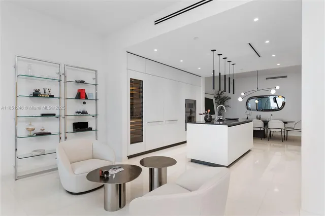 $32,000 | 300 Biscayne Blvd Way, Unit 2504C, Miami, FL 33131