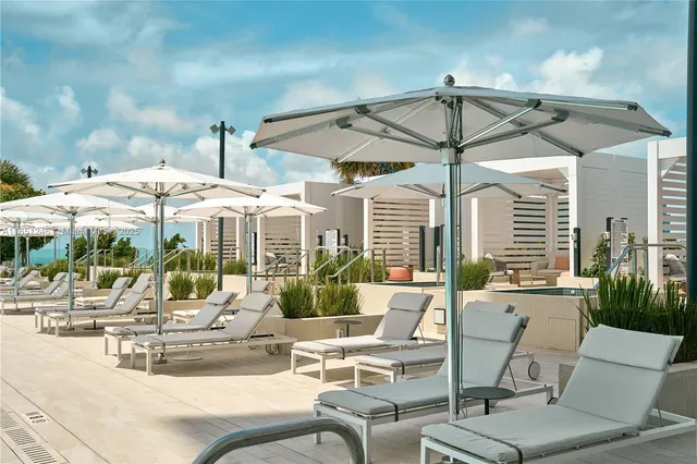 $32,000 | 300 Biscayne Blvd Way, Unit 2504C, Miami, FL 33131