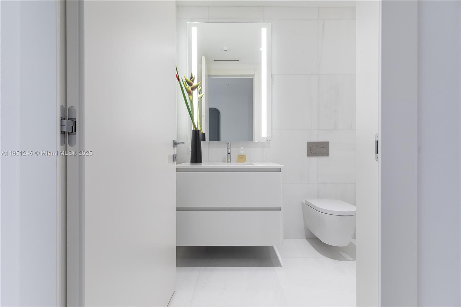 300 Biscayne Blvd Way, Unit 2504C Miami, FL 33131 - Photo 10 of 70