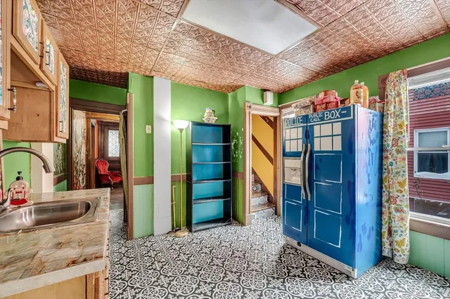 $225,000 | 393 St James Avenue, Springfield, MA 01109