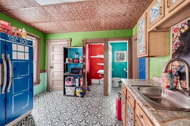 $225,000 | 393 St James Avenue, Springfield, MA 01109