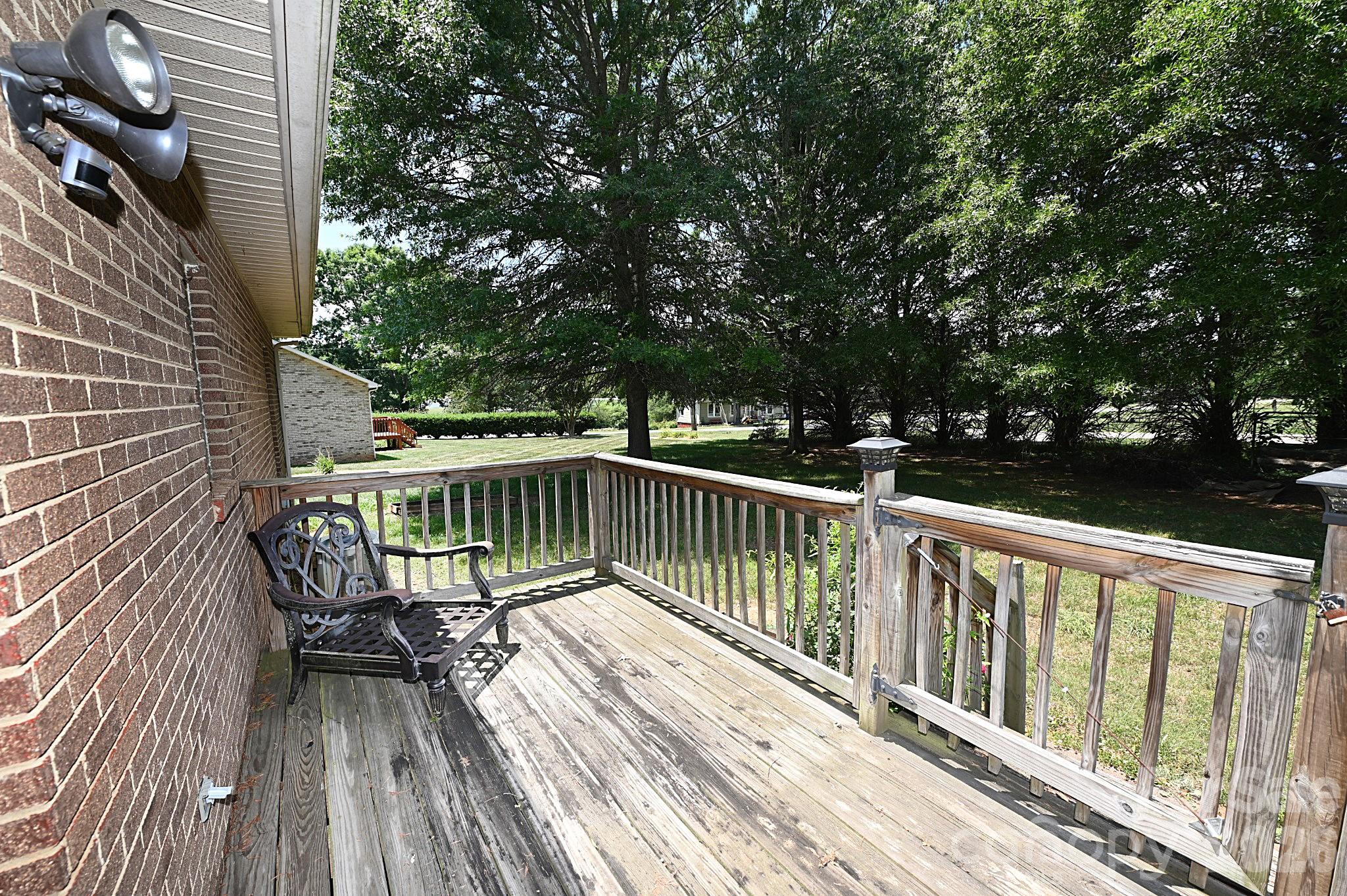 4445 Sulphur Springs Road Northeast Hickory, NC 28601 - Photo 28 of 34