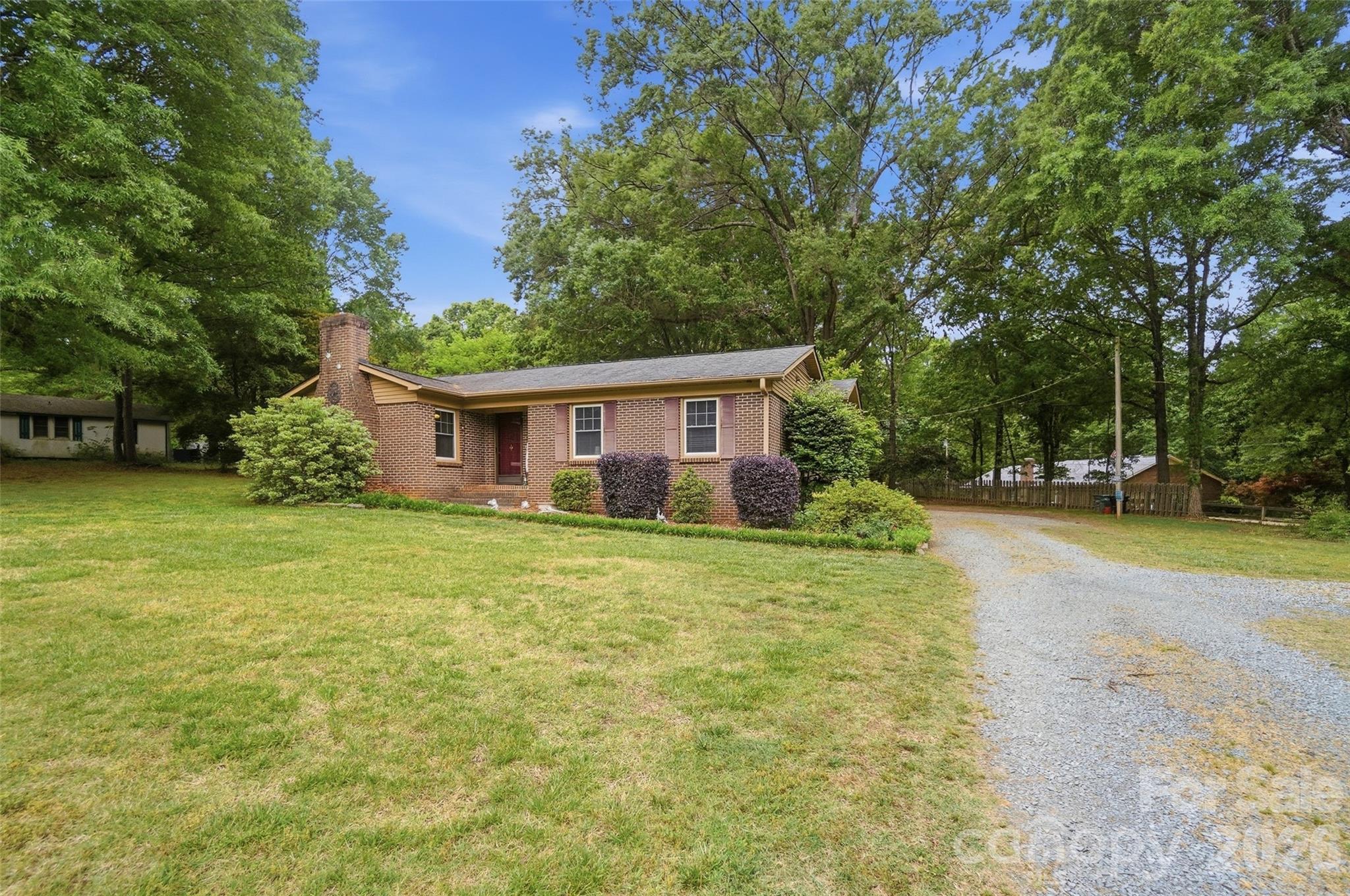 1621 Love Road Monroe, NC 28110 - Photo 4 of 43