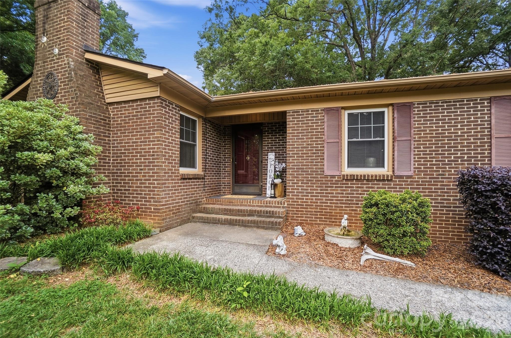 1621 Love Road Monroe, NC 28110 - Photo 8 of 43