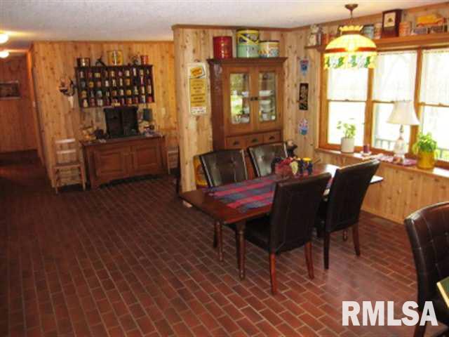 6429 92nd Avenue West Taylor Ridge, IL 61284 - Photo 9 of 22 Gallery Image 9