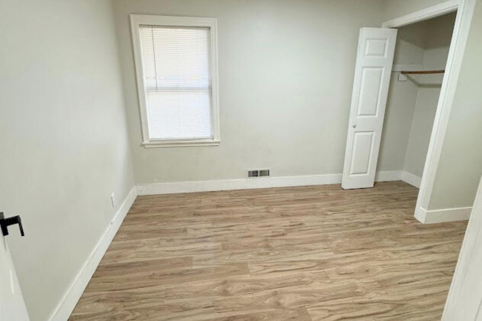 2735 North Upton Avenue Minneapolis, MN 55411 - Photo 9 of 22