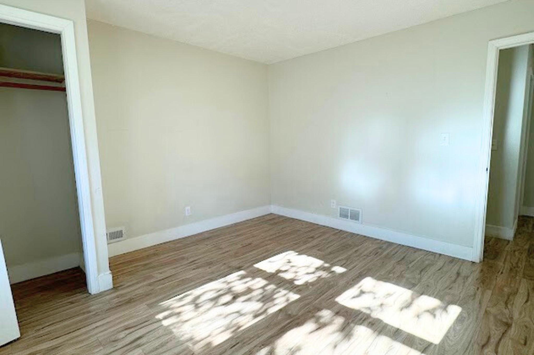 2735 North Upton Avenue Minneapolis, MN 55411 - Photo 10 of 22