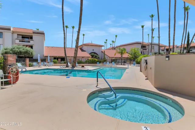 $169,900 | 17404 North 99th Avenue, Unit 108, Sun City, AZ 85373