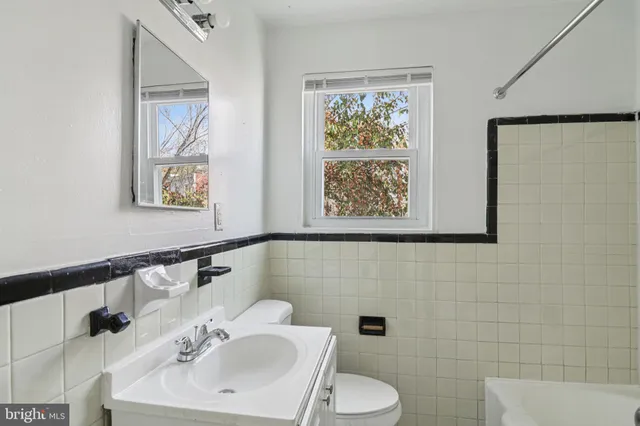 $1,220,000 | 500 Tennessee Avenue Northeast, Washington, DC 20002