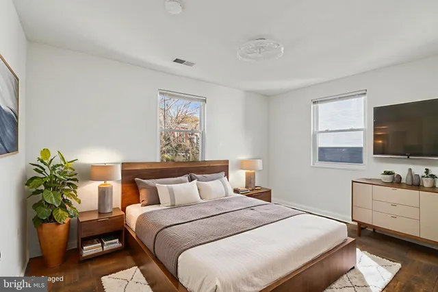 $1,220,000 | 500 Tennessee Avenue Northeast, Washington, DC 20002