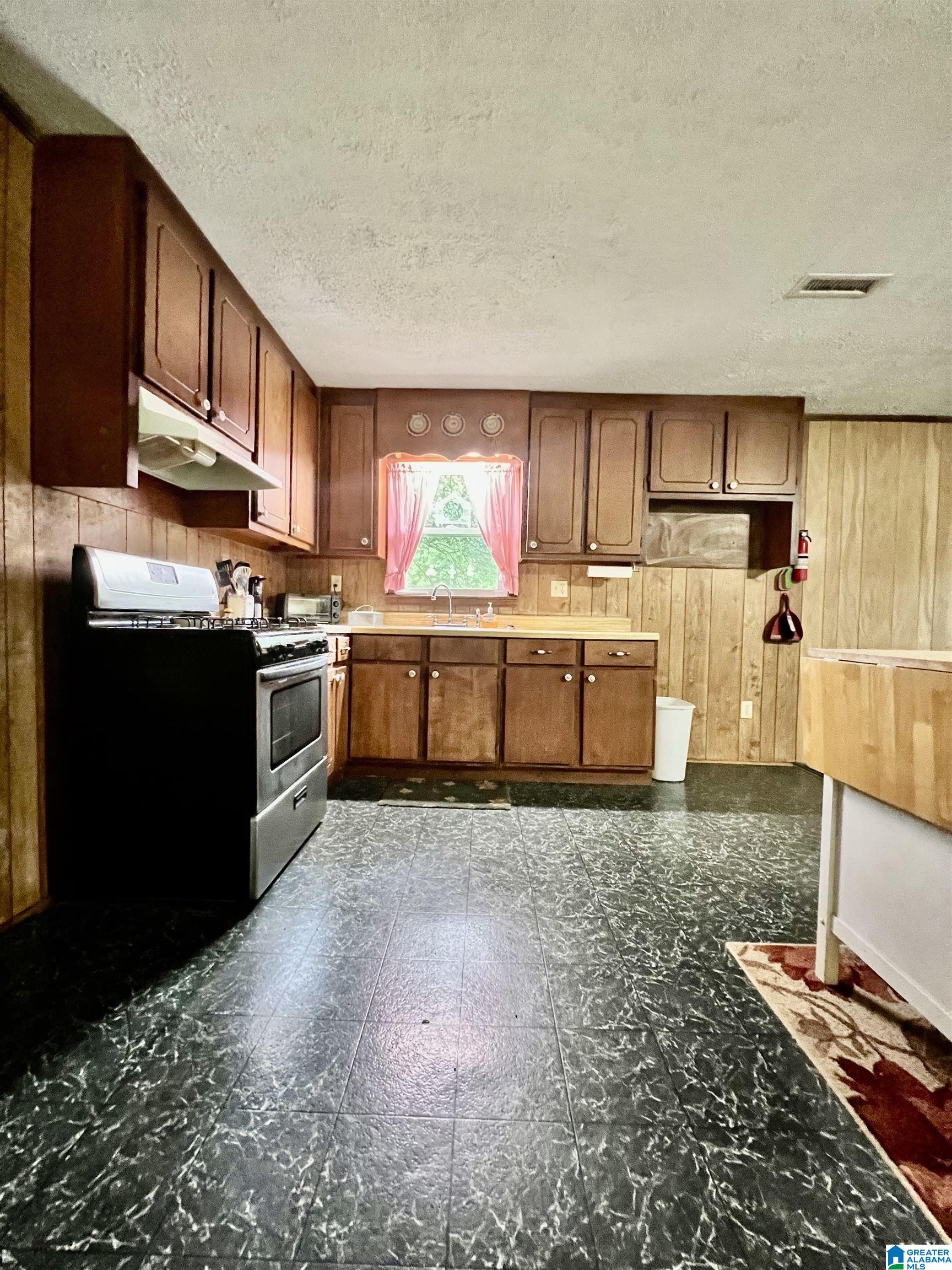 95 County Road 261 Muscadine, AL 36269 - Photo 10 of 19