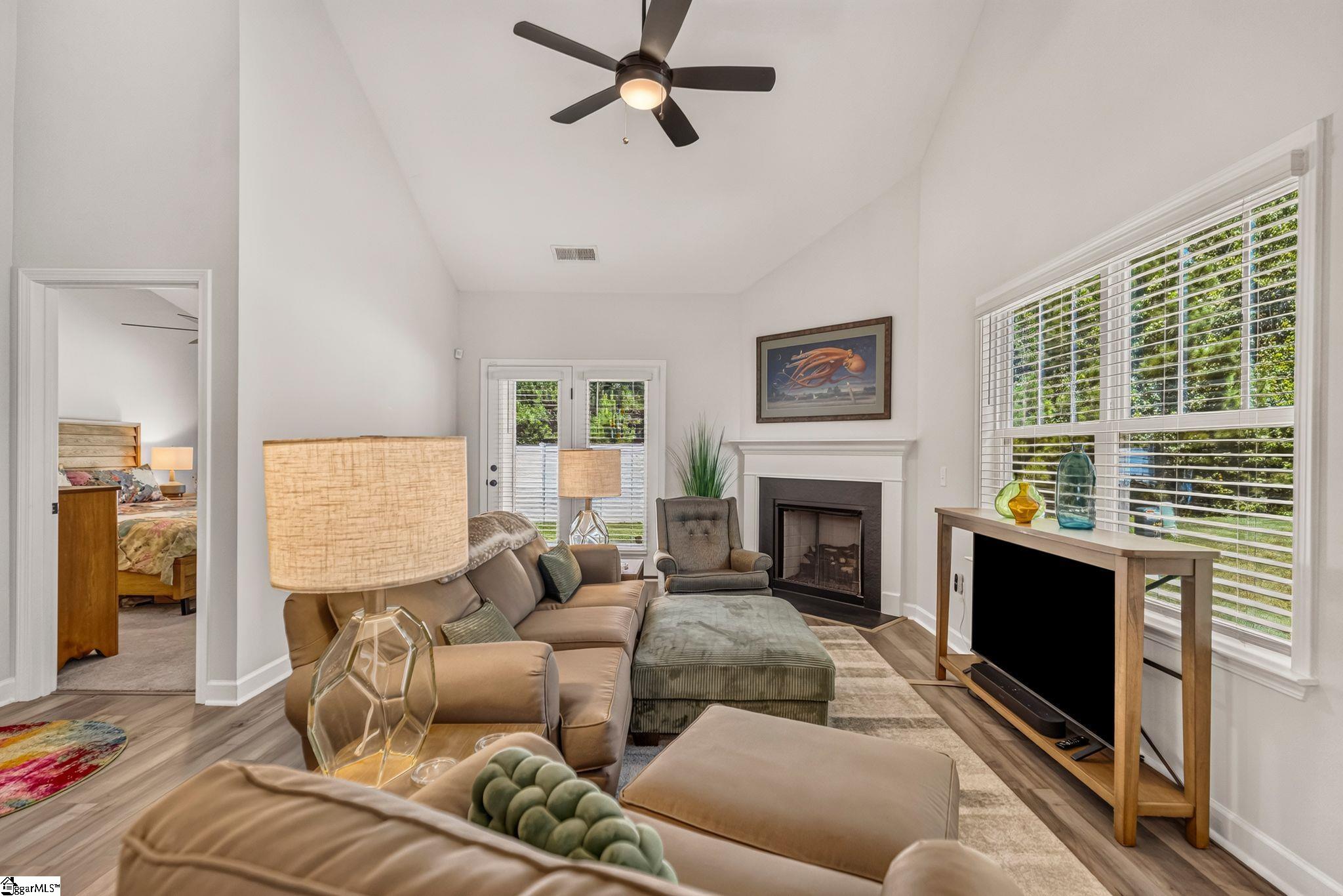 359 Nettle Lane Greenville, SC 29607 - Photo 4 of 21 Gallery Image 4