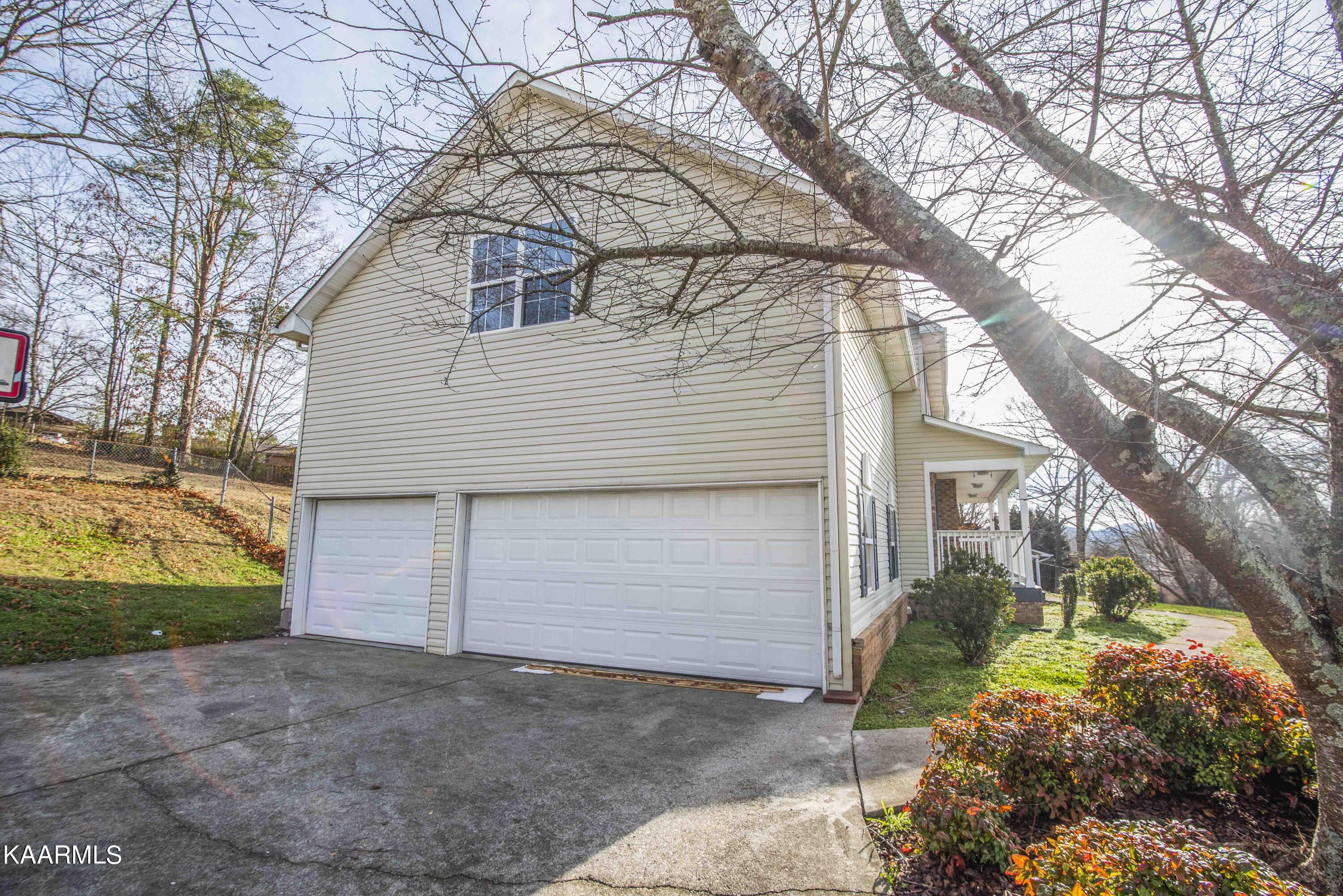 8907 West Emory Road Knoxville, TN 37931 - Photo 3 of 48 3_1