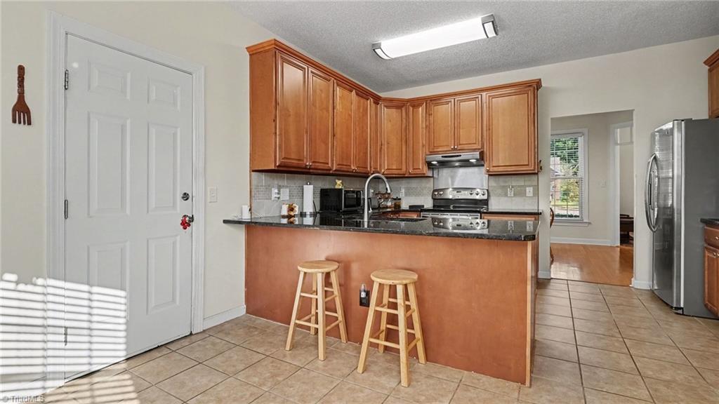 4315 Chilton Way High Point, NC 27265 - Photo 5 of 29 Gallery Image 5
