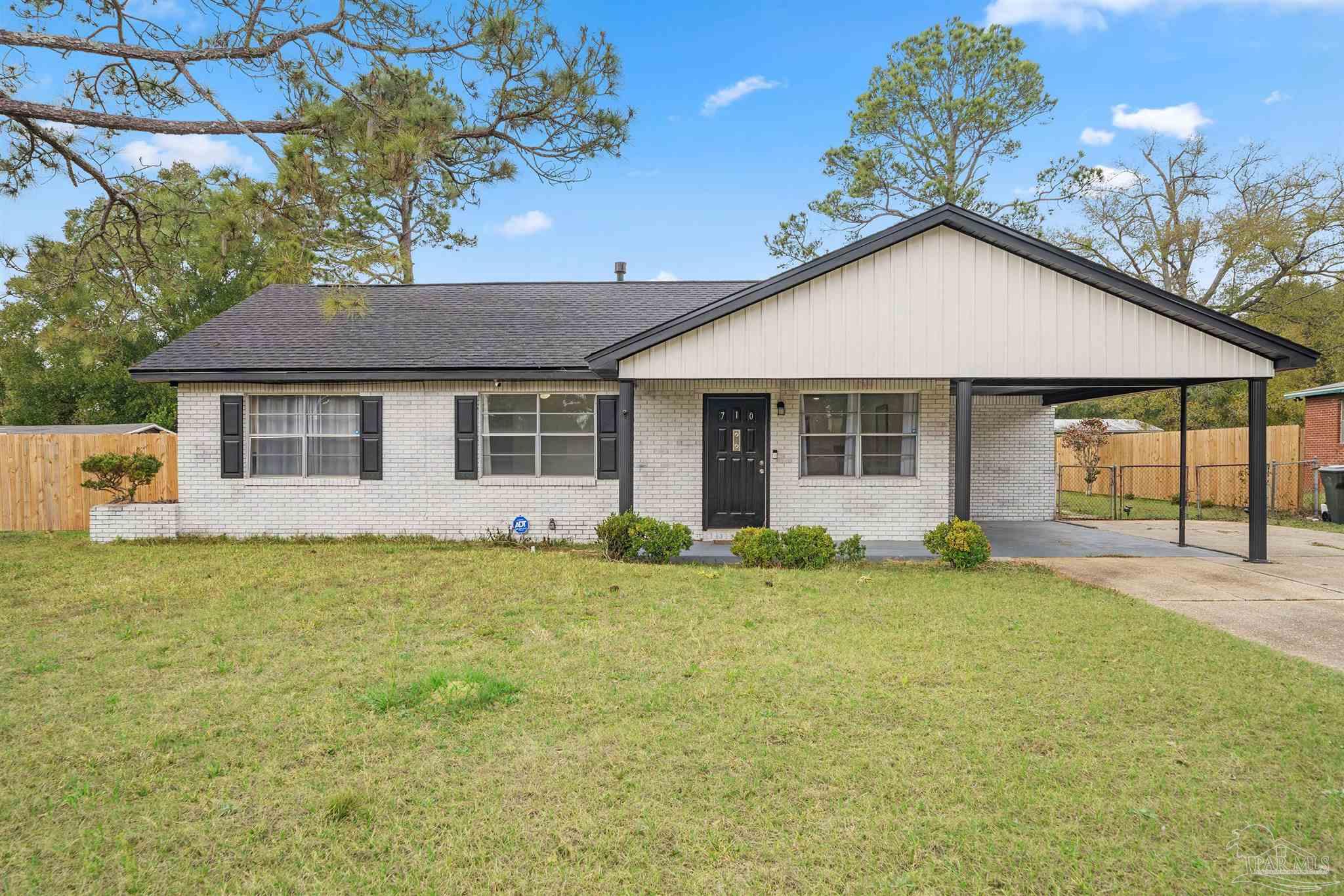 710 West Pinestead Road Pensacola, FL 32505 - Photo 2 of 24