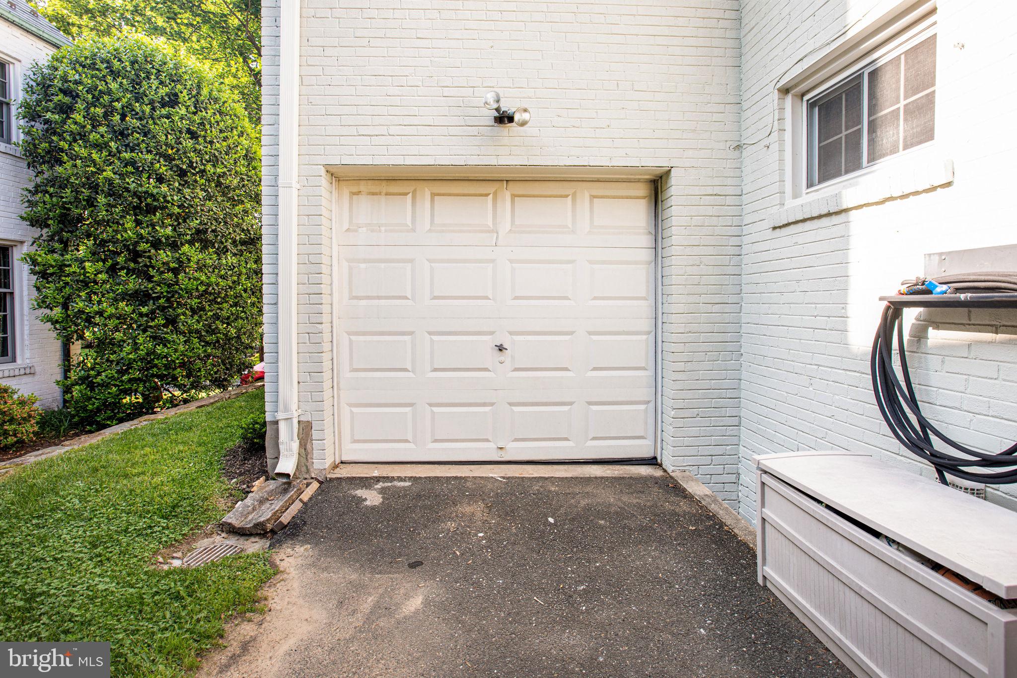 1654 Primrose Road Northwest Washington, DC 20012 - Photo 11 of 58 Garage
