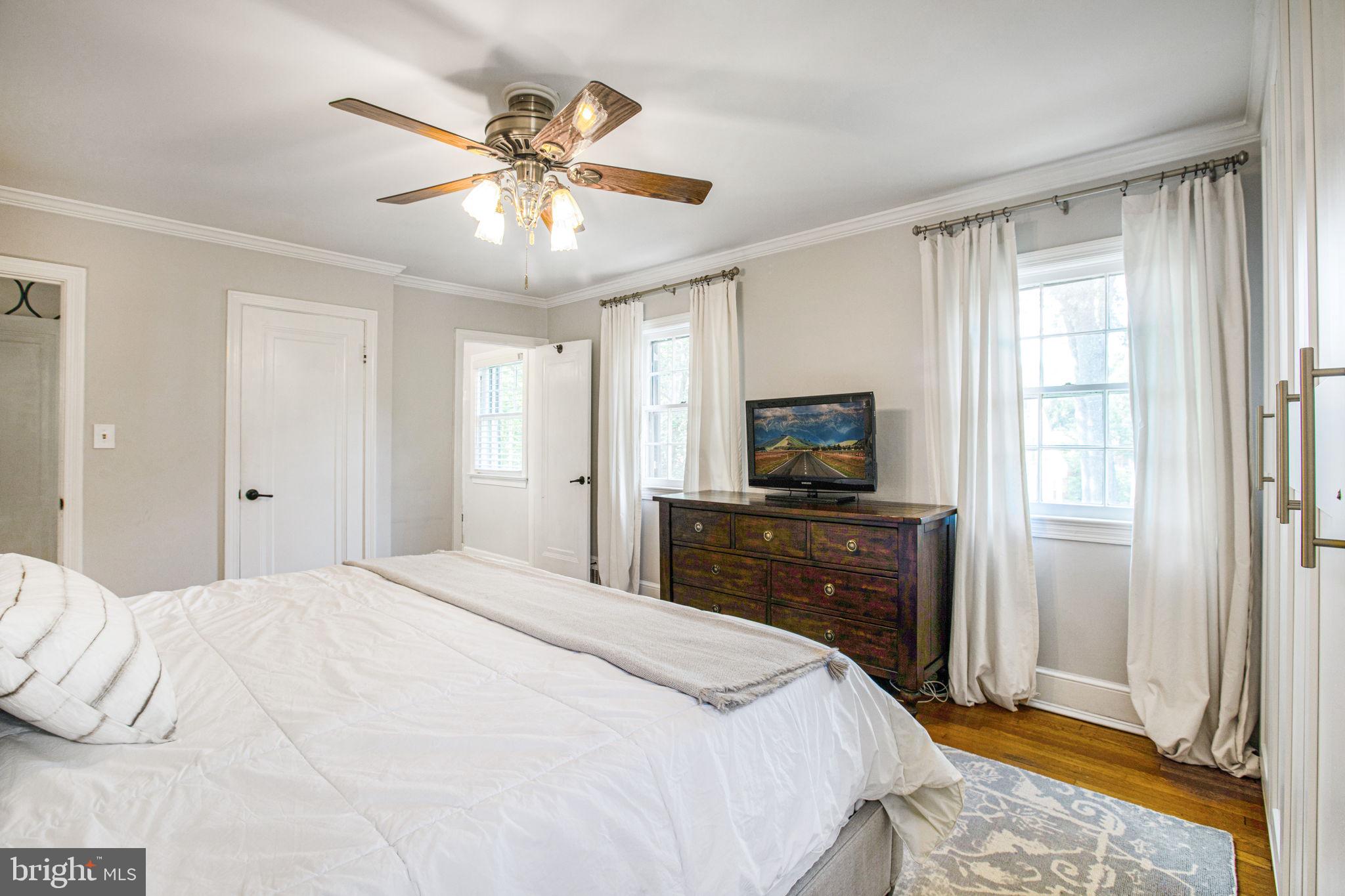 1654 Primrose Road Northwest Washington, DC 20012 - Photo 40 of 58 Bedroom 1 (Primary)