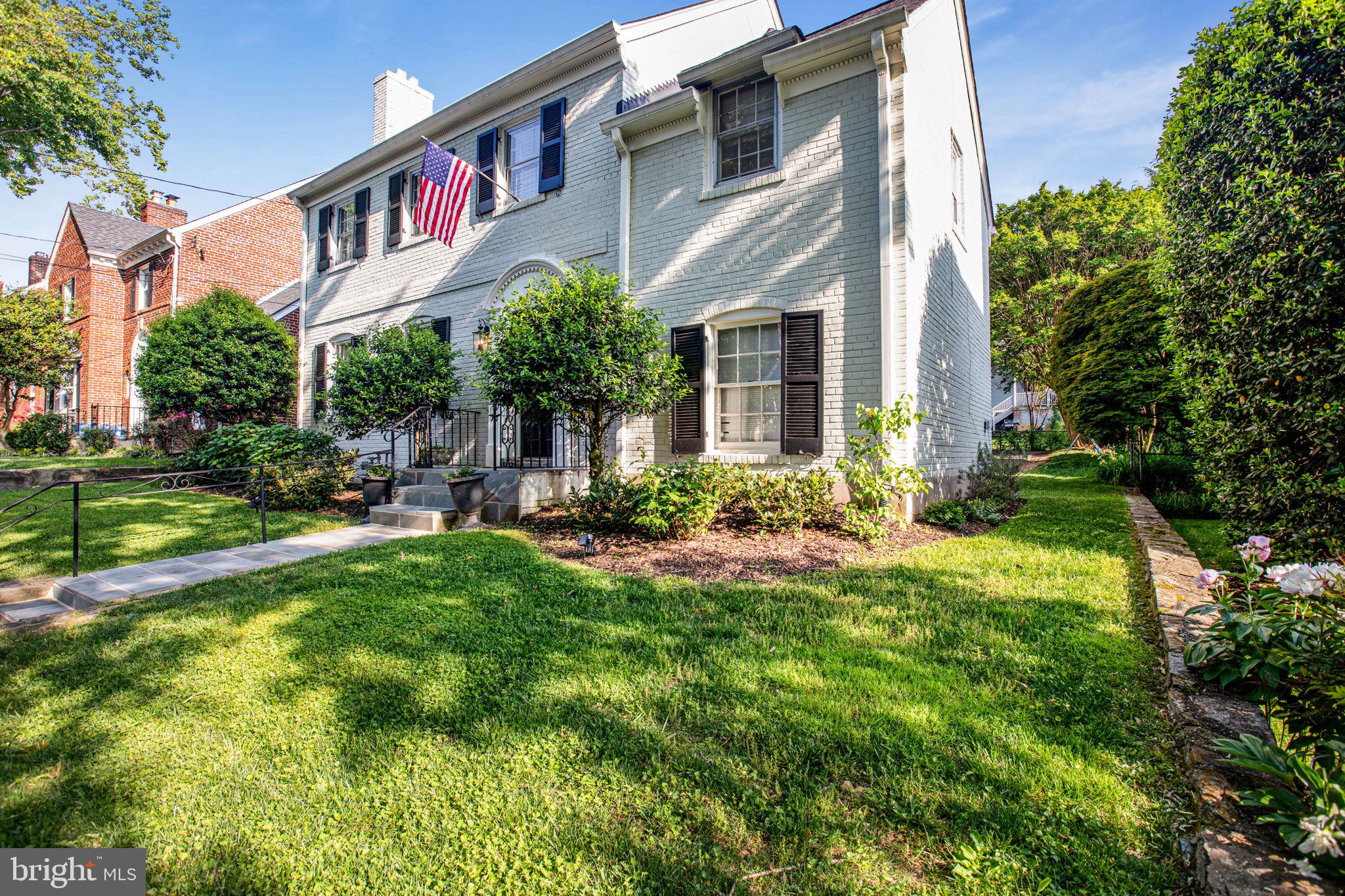 1654 Primrose Road Northwest Washington, DC 20012 - Photo 4 of 58 Front view