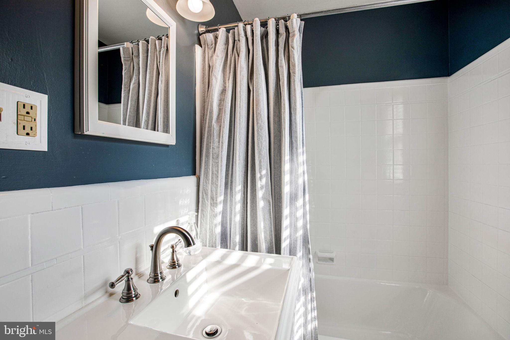 1654 Primrose Road Northwest Washington, DC 20012 - Photo 46 of 58 Upper Level Bathroom