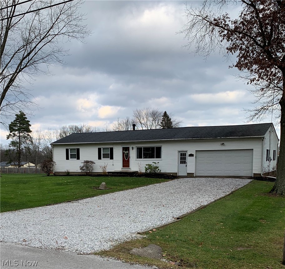 4615 Roop Avenue Barberton, OH 44203 - Photo 2 of 32 Great corner lot on a quiet street.