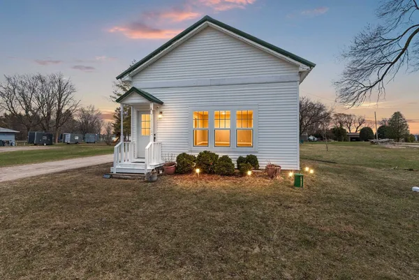 $369,999 | N9003 Lakeshore Drive, Van Dyne, WI 54979