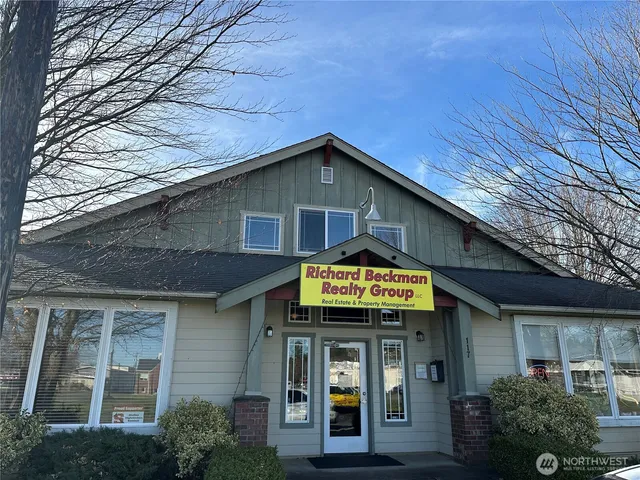 $300 | 117 North 8th Street, Unit 400, Shelton, WA 98584