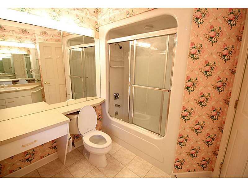 200 Timber Ridge Road Pittsburgh, PA 15238 - Photo 15 of 18 Full Bath.