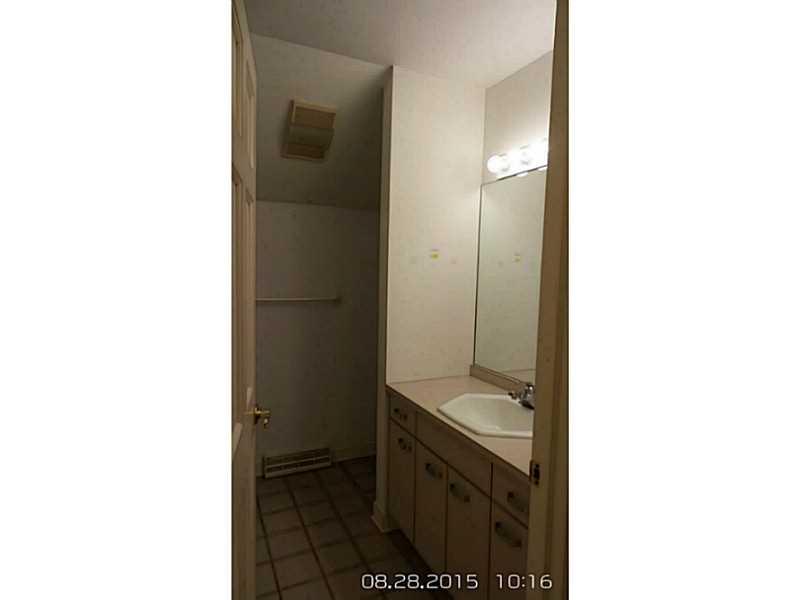 200 Timber Ridge Road Pittsburgh, PA 15238 - Photo 17 of 18 Full Bath.