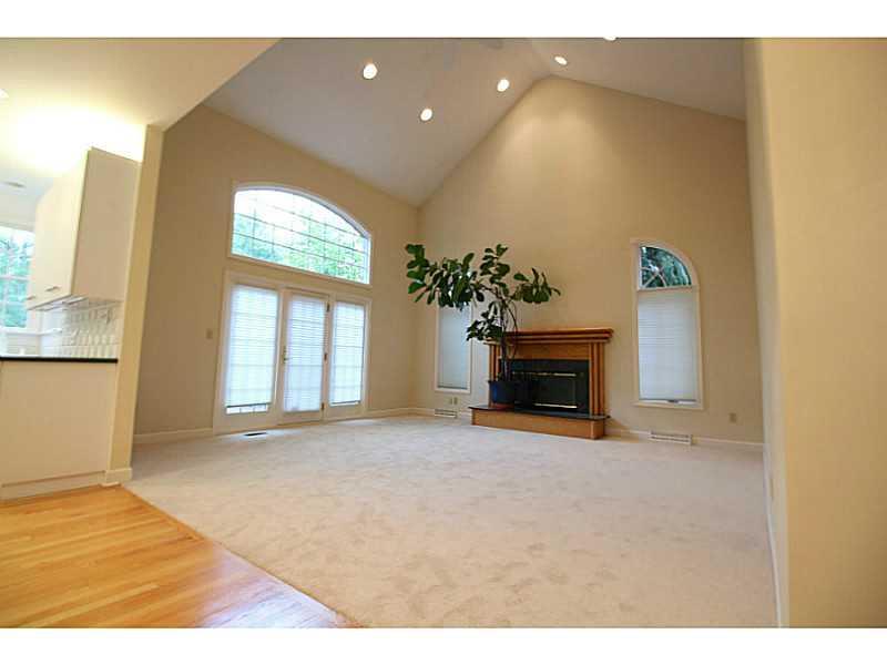 200 Timber Ridge Road Pittsburgh, PA 15238 - Photo 3 of 18 Living Room.