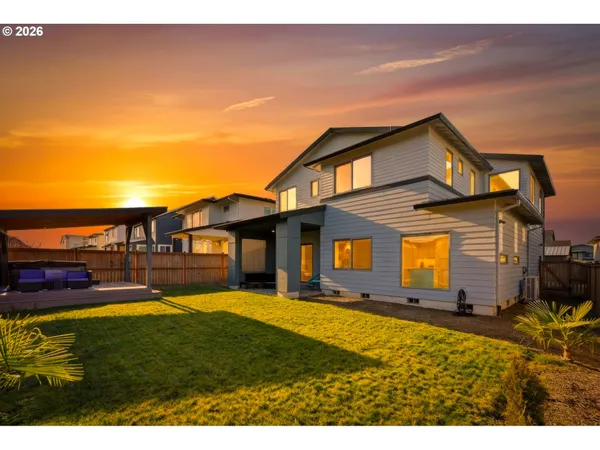 $869,900 | 4018 Southeast 77th Avenue, Hillsboro, OR 97123