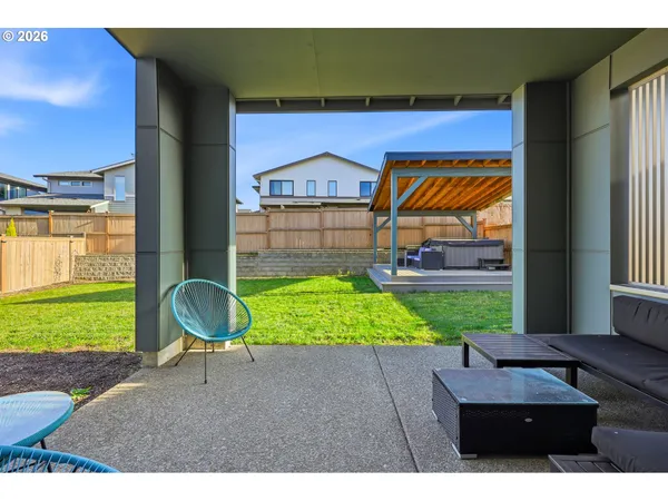 $869,900 | 4018 Southeast 77th Avenue, Hillsboro, OR 97123