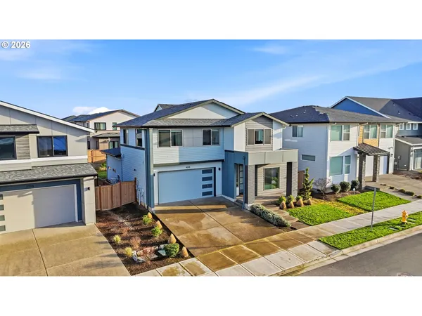 $869,900 | 4018 Southeast 77th Avenue, Hillsboro, OR 97123