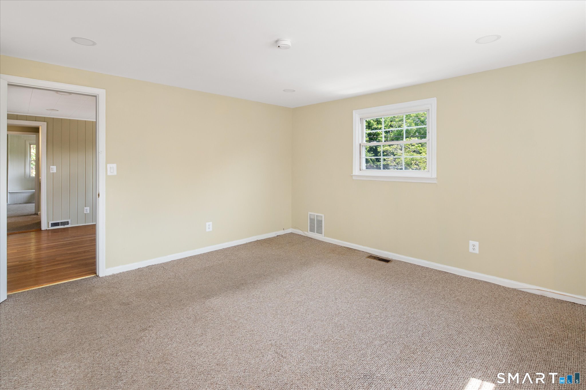 6 Minivale Road Stamford, CT 06907 - Photo 5 of 22