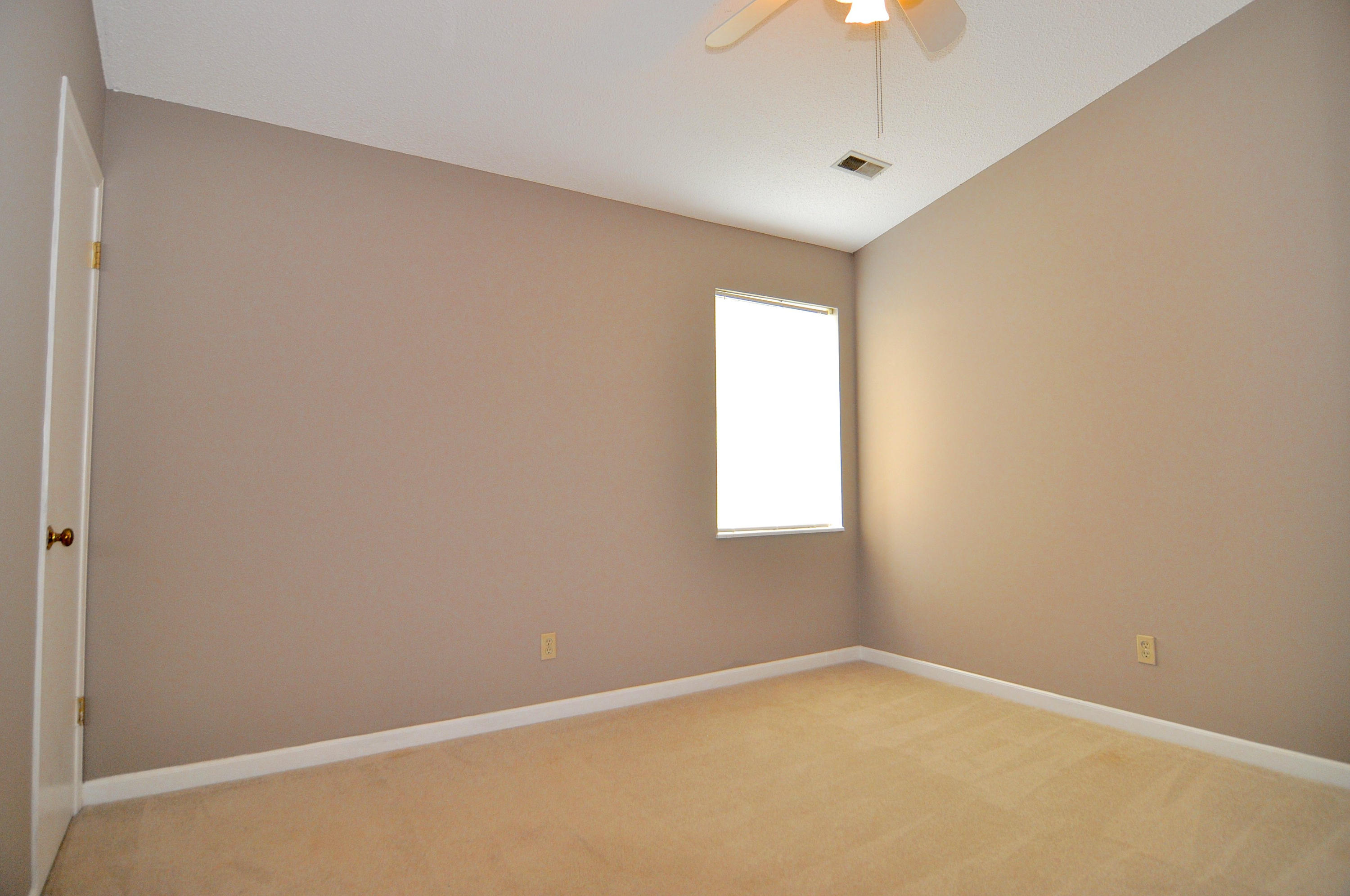 633 Vose Road, Unit A Alcoa, TN 37701 - Photo 14 of 18 DSC_0858