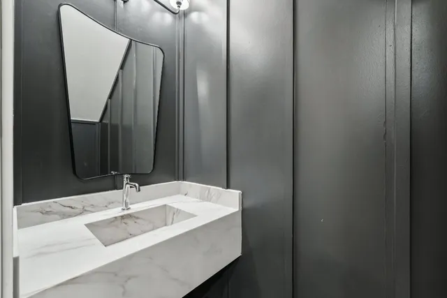 $799,000 | 2811 Zach Scott Street, Austin, TX 78723