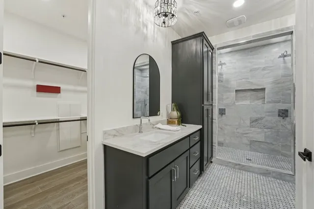 $799,000 | 2811 Zach Scott Street, Austin, TX 78723