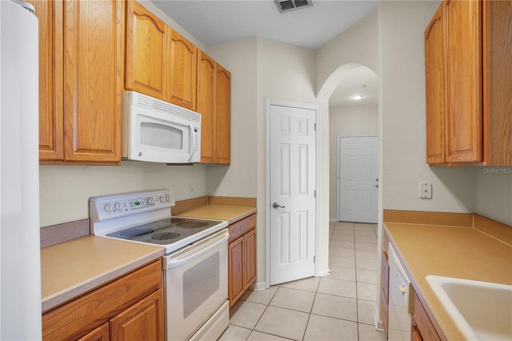 586 Brantley Terrace Way, Unit 306 Altamonte Springs, FL 32714 - Photo 15 of 36
