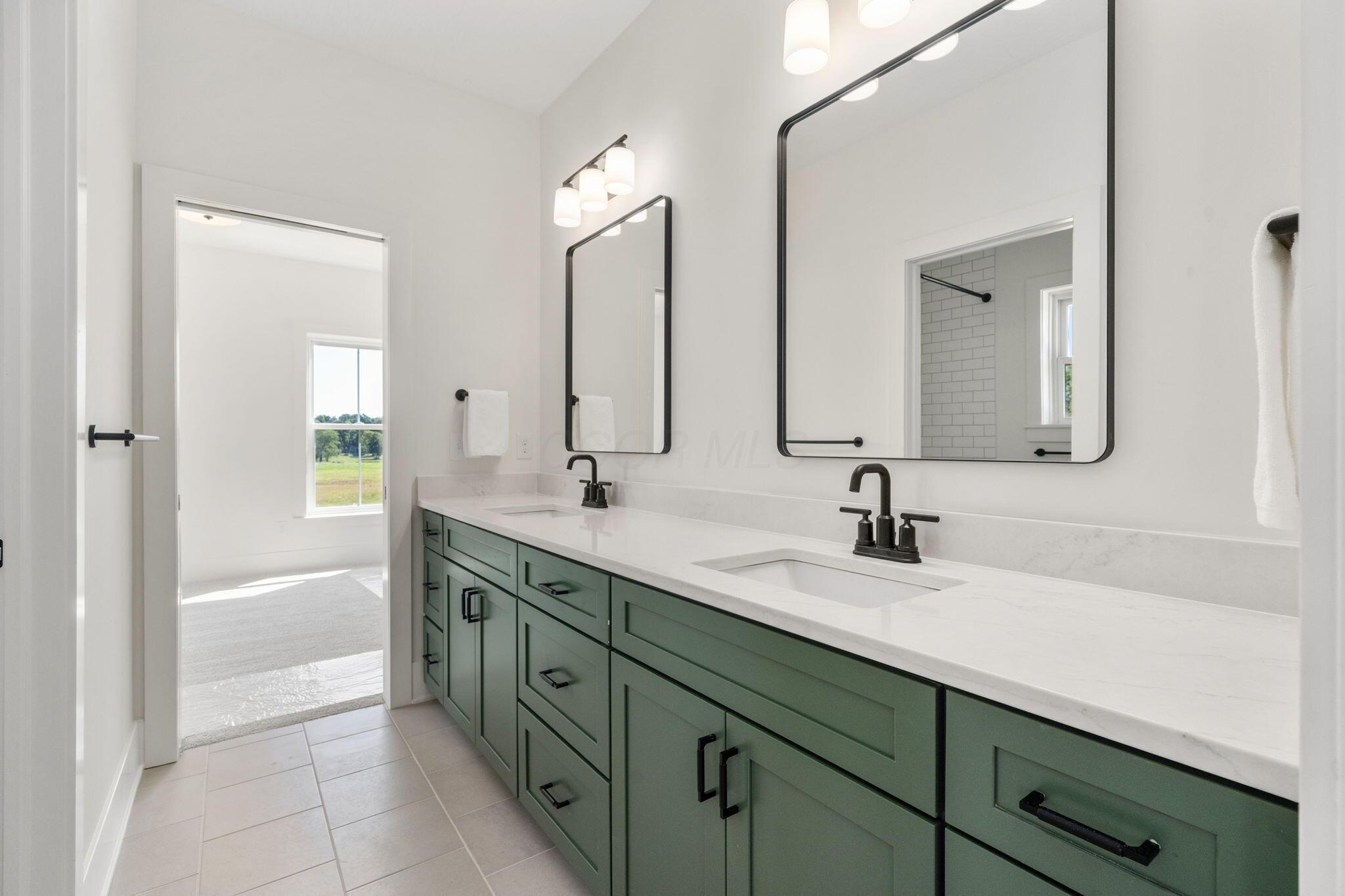 2105 Liberty Road Powell, OH 43065 - Photo 47 of 66 Bedroom 4 Jack-and-Jill bath